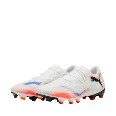 8. Buty piłkarskie Puma Future 8 Match Low FG/AG M 108599 01