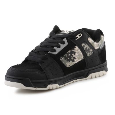 3. Buty DC Stag M 320188-XKSC