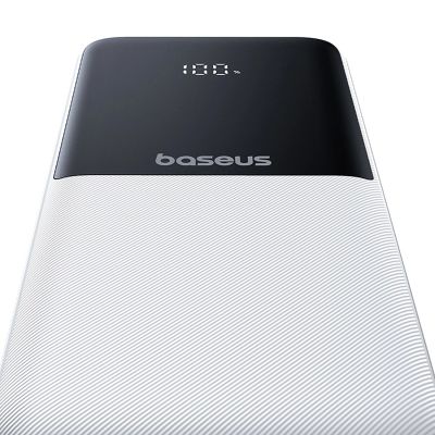 6. Powerbank Baseus Lipow 10000mAh 22,5W z dwoma wbudowanymi kablami (z kablem Baseus Simple USB-A - USB-C 3A 20cm) - biały