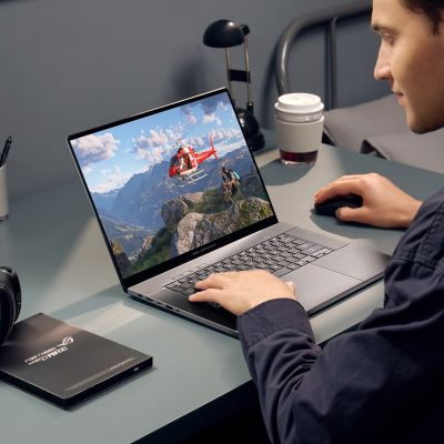 17. ASUS ROG Zephyrus G16 GU605CM-QR027W Ultra 7 255H 16"2.5K OLED 240Hz 500nits AG 16GB LPDDR5X 7467 SSD1TB GeForce RTX 5060 8GB Cam1080p+IR 90WHrs Win11 Aluminum Eclipse Gray