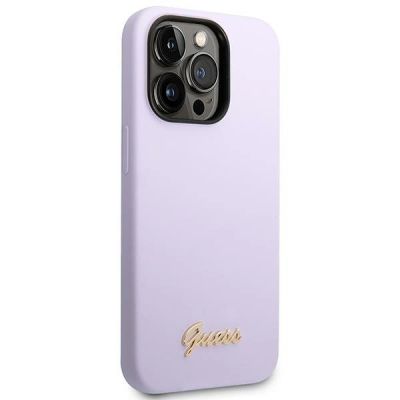 4. Etui Guess Silicone Vintage Gold Logo na iPhone 14 Pro - fioletowe
