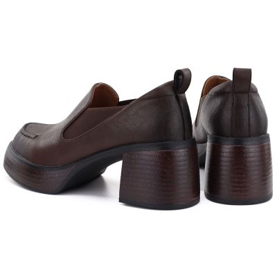 5. Skórzane półbuty damskie na obcasie brązowe D&A S.Barski CR62-3525
