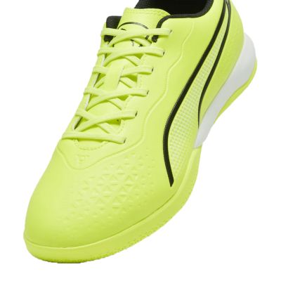 9. Buty piłkarskie Puma King Match IT M 107261 04