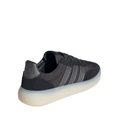 3. Buty adidas Barreda Decode W JP9671