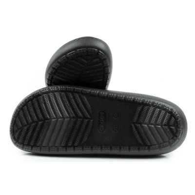 9. Crocs buty męskie papcie Classic Puff Moc kapcie czarne ocieplane