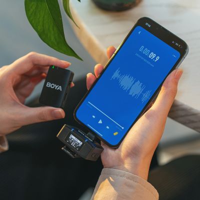 8. Mikrofony krawatowe BOYA BOYAMIC 2-02 bezprzewodowe 2.4 GHz - czarne
