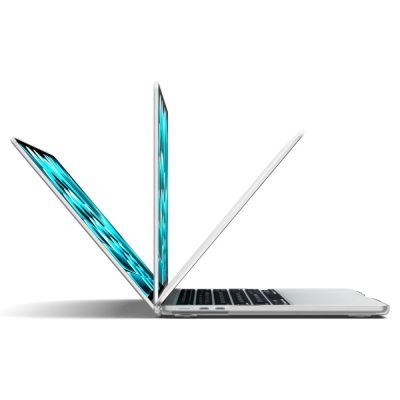 3. Etui Spigen AirSkin na MacBook Air 13" 2023/ 2024 / 2025 / 2026 - przezroczyste