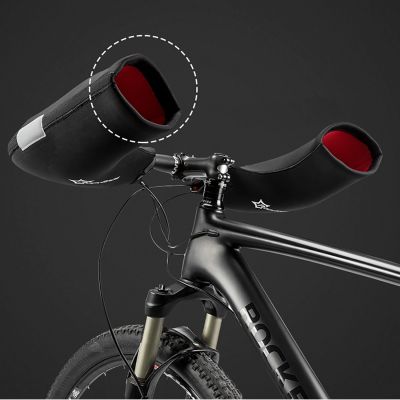 8. Rękawiczki ocieplane na kierownicę Rockbros D16-B wiatroodporne wodoodporne kompatybilne z motocyklem - czarne