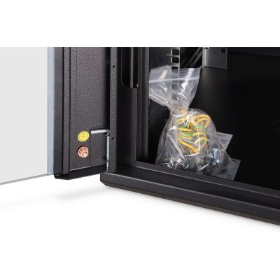 10. Digitus Obudowa naścienna z serii Dynamic-N - 600x600 mm (WxD), niezamontowana