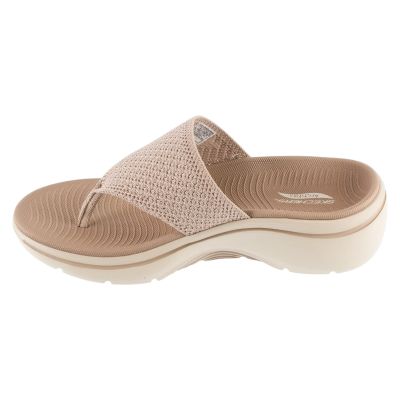 2. Skechers Go Walk Arch Fit 2.0 Sandal - Carrie 140861-TPE Beżowe 36