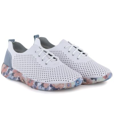 4. Skórzane półbuty damskie ażurowe białe Artiker 58C0586