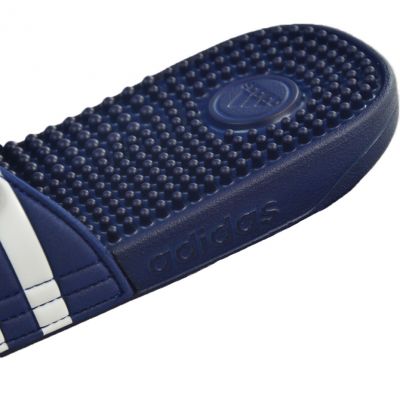 7. Klapki adidas Adissage M F35579
