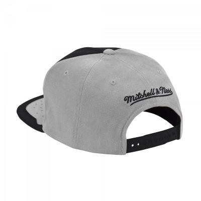 2. Czapka z daszkiem Mitchell & Ness NBA Chicago Bulls NBA Day One Snapback Bulls 6HSSMM19224-CBUBKGY