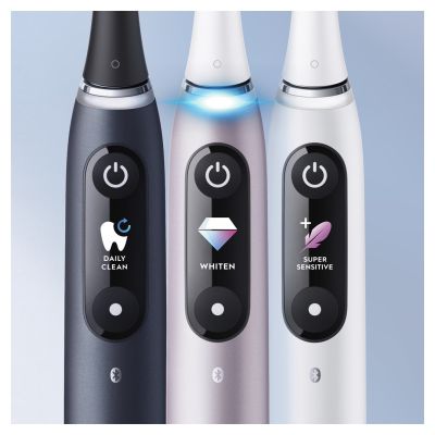 51. Szczoteczka Oral-B iO Series 9 Rose Quartz