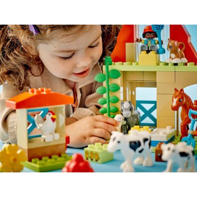 2. LEGO DUPLO  10416 Opieka nad zwierzętami na farmie