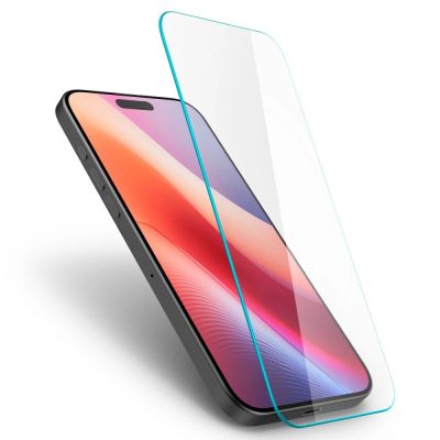 5. Szkło hartowane Spigen Glas.tR Slim na iPhone 15/16