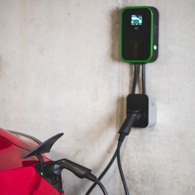 6. Ładowarka Green Cell Wallbox EV PowerBox 22kW z gniazdem i RFID