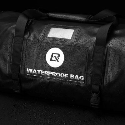 3. Torba motocyklowa Rockbros AS-005BK wodoodporna - czarna