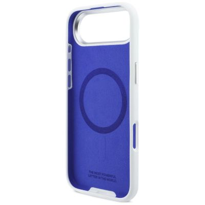 7. Etui BMW M Silicon Horizontal Line MagSafe na iPhone Air- białe