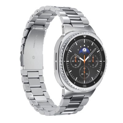 5. Pasek Spigen Modern Fit Band na Samsung Galaxy Watch 40 / 44 / 46 mm - srebrny