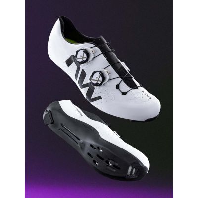 3. Buty rowerowe NORTHWAVE Veloce Extreme biały