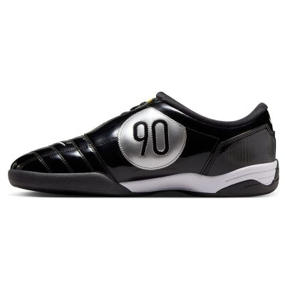 2. Buty Nike Total 90 IC HJ9351-001