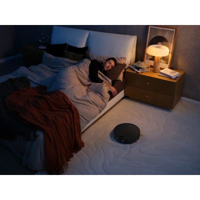 7. Robot sprzątający Roborock Saros 10 (czarny)