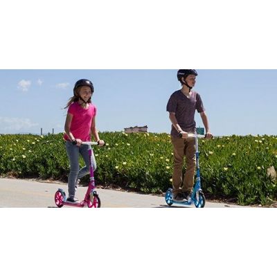 12. Hulajnoga Razor A5 Lux 13073064 (kolor różowy)