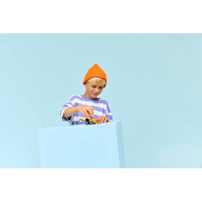 7. LEGO City 60483 Wyścigówki: ładowarka budowlana