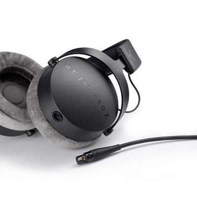 4. Beyerdynamic DT 700 PRO X - Słuchawki studyjne zamknięte