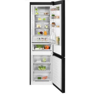 6. Chłodziarko-zamrażarka ELECTROLUX LNT7ME36K2
