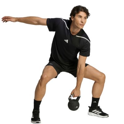 7. Spodenki męskie adidas Tech Apparel czarne JM8132