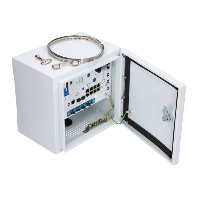 9. Extralink Zewnętrzny switch PoE Minos 8x RJ45 1000Mb/s PoE, 2x SFP, 200W, L2, aktywne chłodzenie
