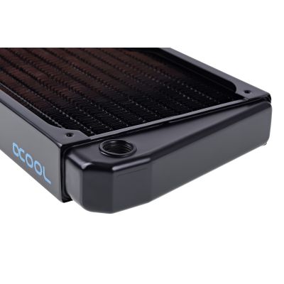 3. Alphacool NexXxoS ST30 Radiator