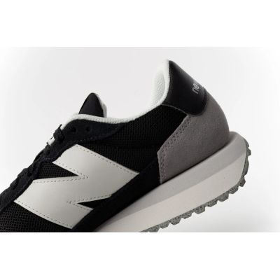 7. New Balance buty sportowe męskie sneakersy 237 czarne skórzane