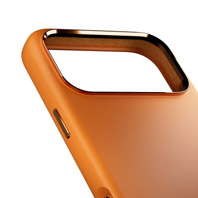 5. Etui silikonowe Puro Icon Mag Pro Liquid Silicone na iPhone 17 Pro Max kompatybilne z MagSafe, z ochroną aparatu i aluminiowymi przyciskami - pomarańczowe