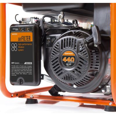 2. Agregat prądotwórczy 7,5KW/2,5KW -380V/230V  AVR GDA8500E-3 DAEWOO TRÓJFAZOWY