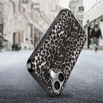 8. Etui Tech-Protect Lamano MagSafe na iPhone 17 - czarno-brązowe