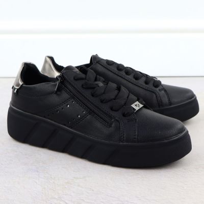 3. Skórzane półbuty damskie na platformie czarne Rieker W2605-02