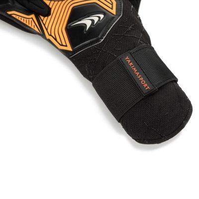 6. Rękawice bramkarskie Yakima Sport Pro One 100733