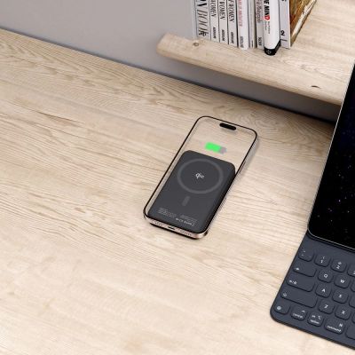 7. Powerbank Tech-Protect PB24 LifeMag QI2 MagSafe 10000 mAh - czarny