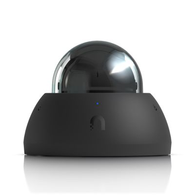 11. Kamera Ubiquti UniFi AI Dome Black (UVC-AI-Dome-B) 8MP 3840 x 2160 (16:9) IP66 IK10 10W