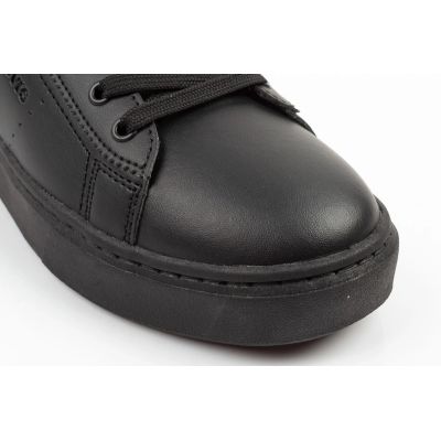 5. Levi's buty dziecięce sportowe Evelyn czarne młodzieżowe sneakersy