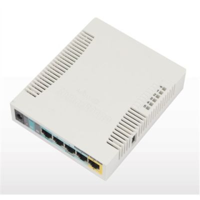7. Router WiFi 4 Mikrotik RB951Ui-2HnD 2,4GHz(2x2) 5p