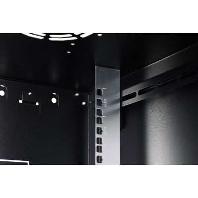 18. Digitus Obudowa naścienna z serii Dynamic-N - 600x600 mm (WxD), niezamontowana
