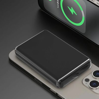 4. Powerbank magnetyczny Dudao K14S 20W 5000mAh 1x USB-A 1x USB-C - czarny