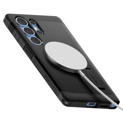 8. Etui Spigen Tough Armor MagSafe na Samsung Galaxy S25 Ultra - czarne