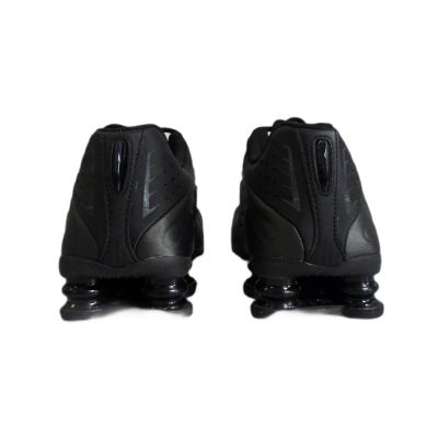 4. Buty damskie sportowe Nike Shox R4 Black Czarne - CW2626-003