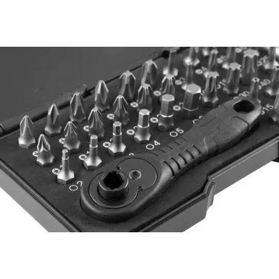 6. NEO TOOLS Końcówki wkrętakowe z uchwytem, zestaw 38 szt.
