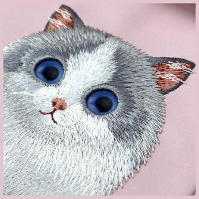 6. Torebka Nimmy Big Eyed Pet 2.0 Cat na telefon - różowa